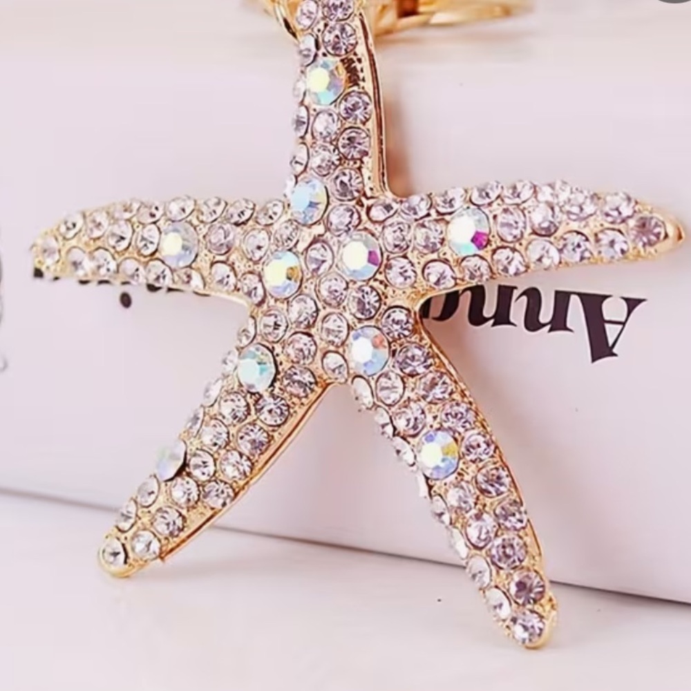 Rhinestone Starfish Keychain